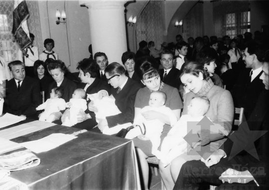 THM-BJ-00597a - Névadó ünnepség a Bonyhád Városi Tanácsban az 1960-as években
