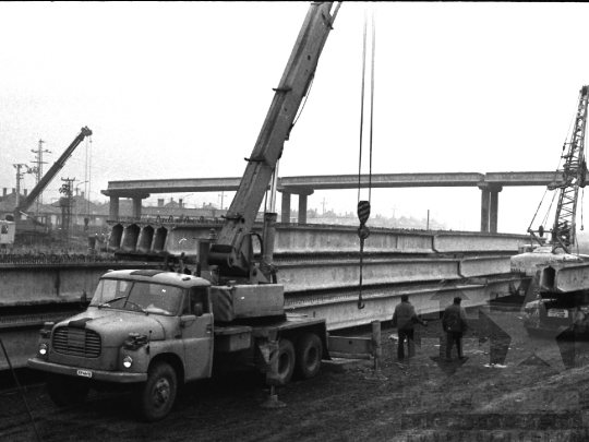 THM-BJ-02041 - Szekszárdi felüljáró híd építése az 1970-es években 