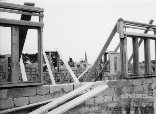 THM-BJ-02456 - Családi ház építése Bátaszéken az 1960-as években 