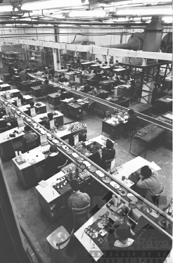THM-BJ-02765 - Mechanikai Mérőműszerek Gyár szekszárdi üzeme az 1960-as években 