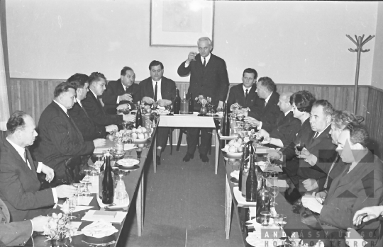 THM-BJ-02979 - A megyei pártbizottság november 7-i rendezvénye Szekszárdon az 1960-as években