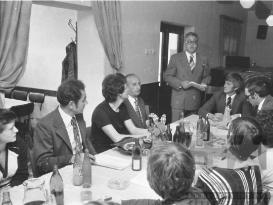 THM-BJ-03047 -  Atléták találkozója Szekszárdon az 1970-es években