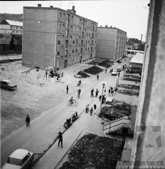 THM-BJ-03432 - Kadarka utcai lakótelep Szekszárdon az 1970-es években