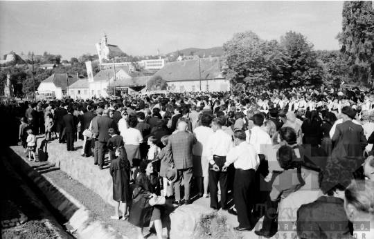 THM-BJ-03648 - Népünnepély Pécsváradon az 1960-as években