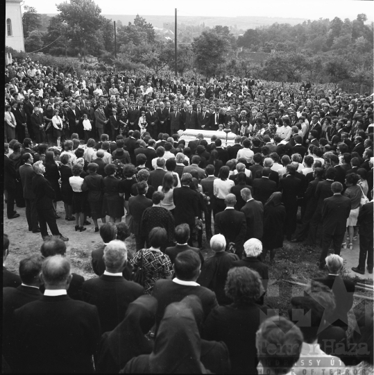 THM-BJ-05027 - Ambrus Péter középiskolai tanár temetése Zombán az 1970-es években