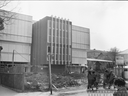 THM-BJ-05394 - Szekszárdi Skála áruház építése az 1970-es években 