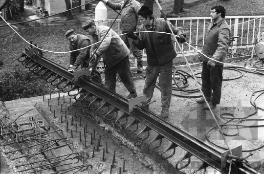 THM-BJ-06111 - Viadukt felújítás a 6-os úton Mecseknádasd és Pécsvárad között az 1970-es években 