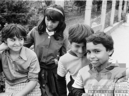 THM-BJ-06613 - Állami gondozott gyerekek a faddi gyermekotthonban az 1980-as években
