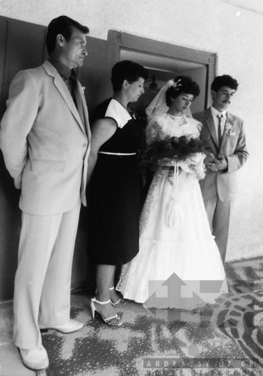 THM-BJ-06898 - Falusi esküvő Mórágyon az 1980-as években