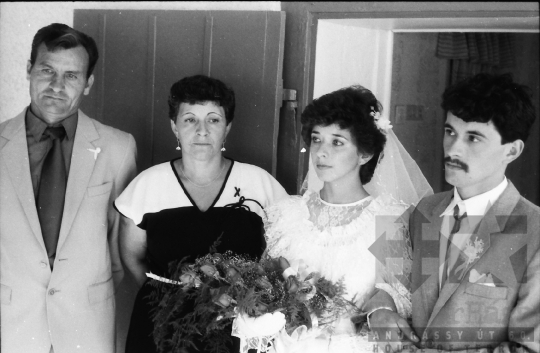 THM-BJ-06902 - Falusi esküvő Mórágyon az 1980-as években
