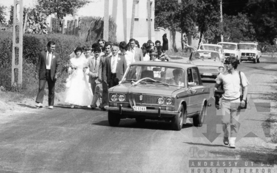 THM-BJ-06910 - Falusi esküvő Mórágyon az 1980-as években