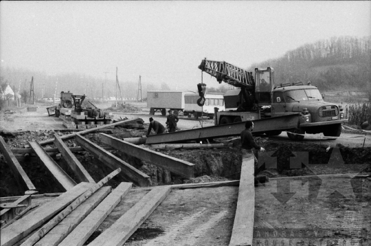 THM-BJ-06944 - Bátaszéki vasúti híd felújítása az 1980-as években 