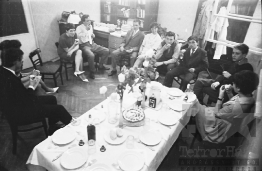 THM-BJ-07300 - Nyomdászok névnapot ünnepelnek Szekszárdon az 1960-as években