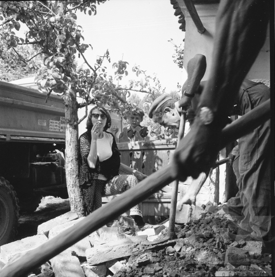 THM-BJ-08234 - Az őcsényi Lovas-házat a szentendrei Skanzenbe szállítják az 1970-es években