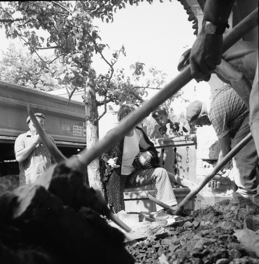 THM-BJ-08235 - Az őcsényi Lovas-házat a szentendrei Skanzenbe szállítják az 1970-es években