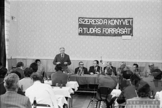 THM-BJ-08989 - Könyvnapi rendezvény Lengyelben az 1980-as években