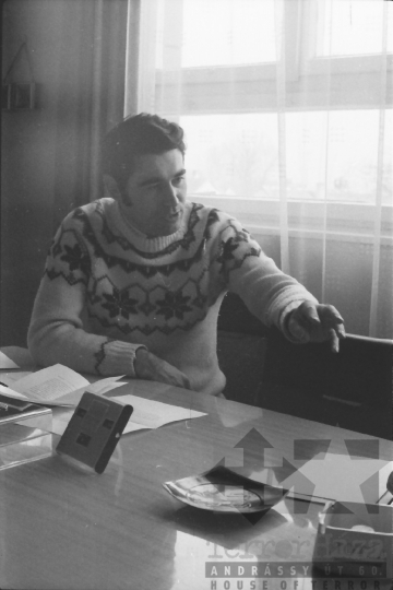 THM-BJ-10860 - Interjú Fülöp László, termelőszövetkezet-elnökkel és országgyűlési képviselővel Bátán az 1970-es években