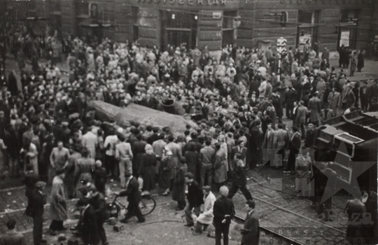 THM-TF-00001 - 1956-os forradalom és szabadságharc a Blaha Lujza téren