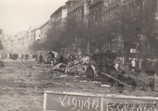 THM-BI-2017.4.12 - 1956-os forradalom és szabadságharc a Ferenc körúton és környékén