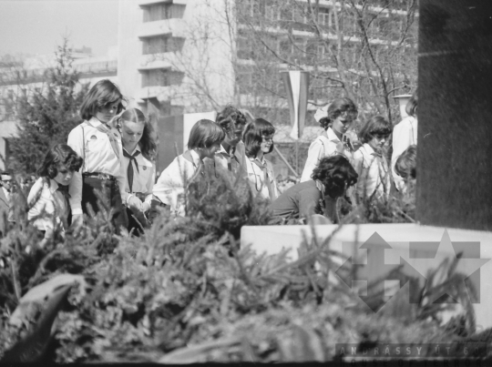 THM-BJ-00144 - Április 4-i ünnepség Szekszárdon az 1970-es években 