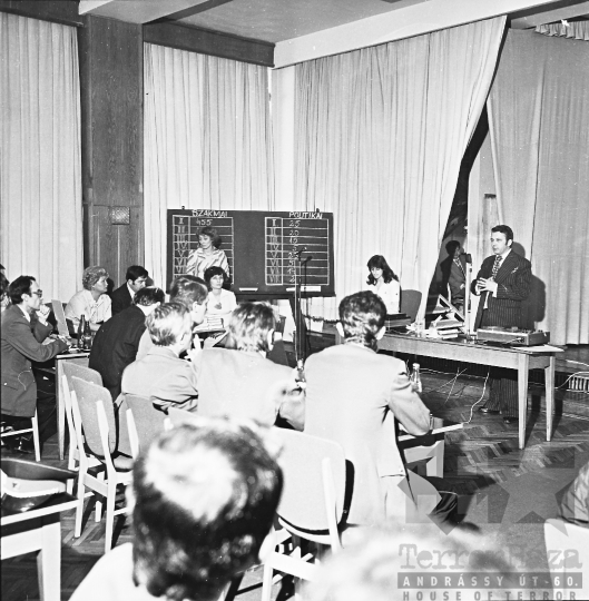THM-BJ-00182 - Tanácsköztársaság 60. évfordulójára rendezett vetélkedő Szekszárdon az 1970-es években 