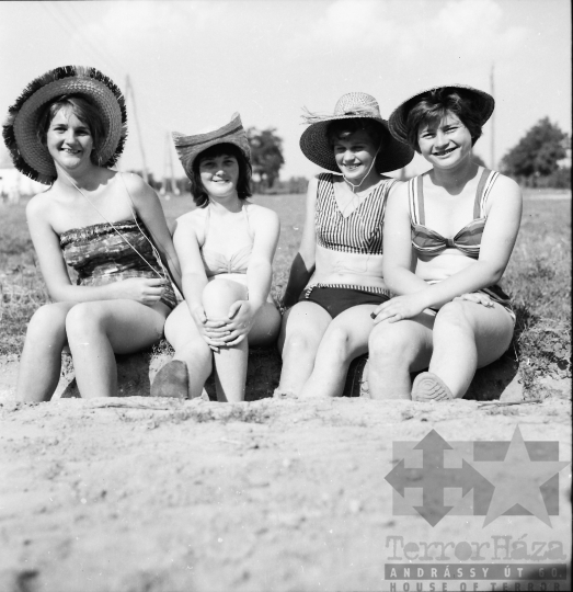 THM-BJ-00297 - Kommunista Ifjúsági Szövetség gyapai tábora az 1960-as években 