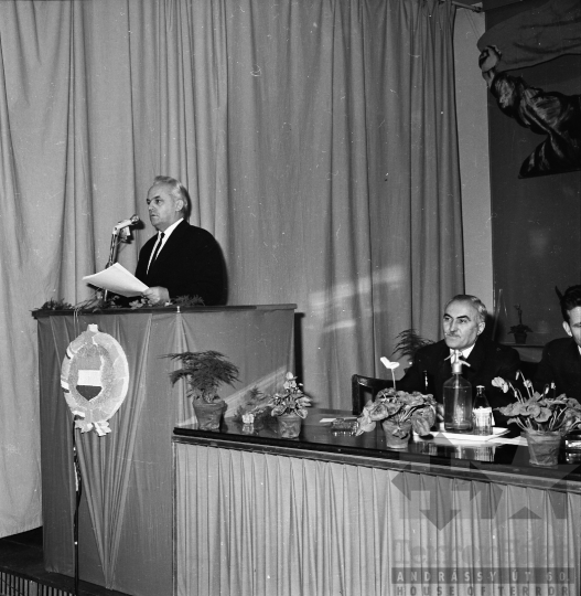 THM-BJ-00339 - MSZMP ünnepi ülése Szekszárdon az 1960-as években
