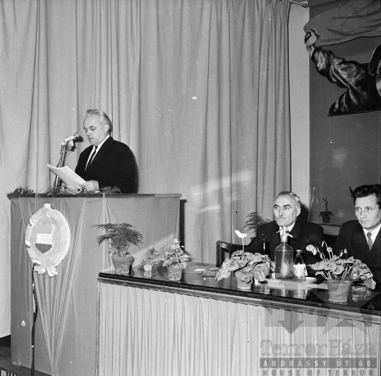 THM-BJ-00339a - MSZMP ünnepi ülése Szekszárdon az 1960-as években