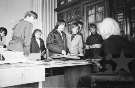 THM-BJ-00389 - Látogatás a Tolna megyei Levéltárban Szekszárdon