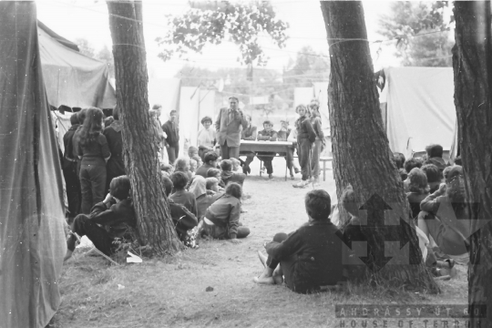 THM-BJ-00483 - Szekszárdi diákok nyaralása a fonyódi úttörőtáborban az 1960-as években 