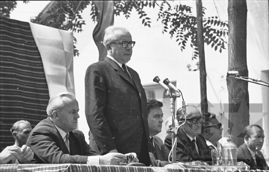 THM-BJ-00553 - Sárközi napok megnyitója Sárpilisen az 1960-as években