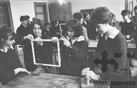 THM-BJ-00586 - Politechnikai oktatás egy tolnai iskolában az 1960-as években
