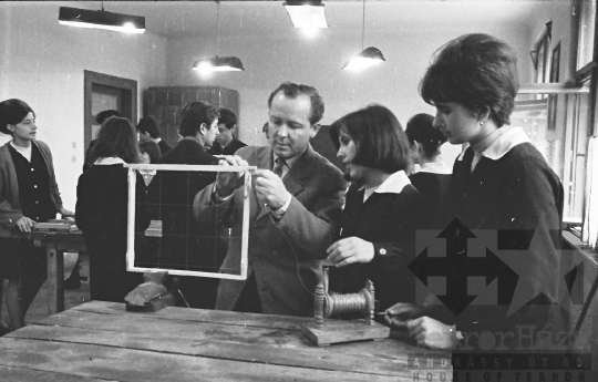 THM-BJ-00587 - Politechnikai oktatás egy tolnai iskolában az 1960-as években