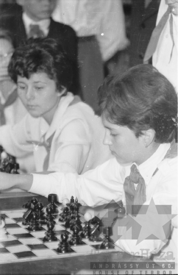 THM-BJ-00966 - Úttörő sakkverseny a szekszárdi Babits Mihály Általános Iskolában az 1960-as években