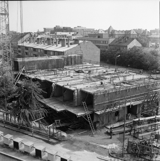 THM-BJ-01014 - Építkezés Szekszárdon az 1970-es években 