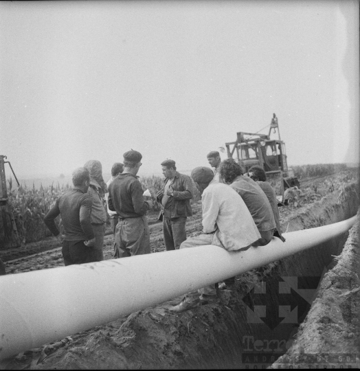 THM-BJ-01075 - Gázvezeték-fektetés Dombóvár és Százhalombatta között az 1970-es években 