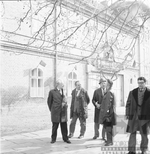 THM-BJ-01170 - Német Demokratikus Köztársaság küldöttsége Szekszárdon az 1970-es években  