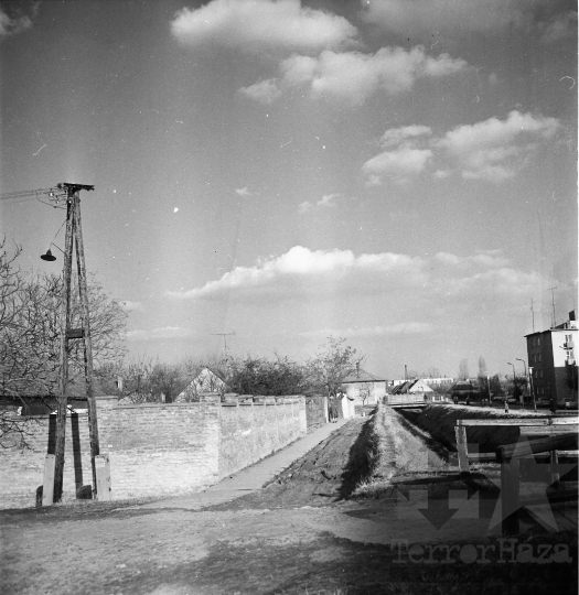 THM-BJ-01259 - Szekszárdi városkép az 1970-es években