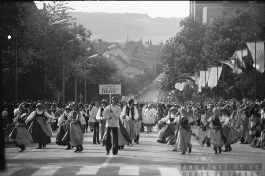 THM-BJ-01302 - Szüreti felvonulás Szekszárdon az 1970-es években