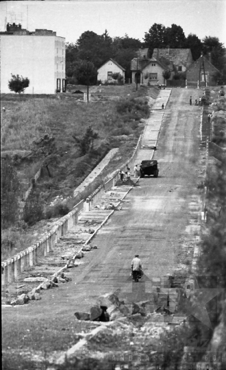 THM-BJ-01472 - Útépítés Dombóvár és Újdombóvár között az 1960-as években 