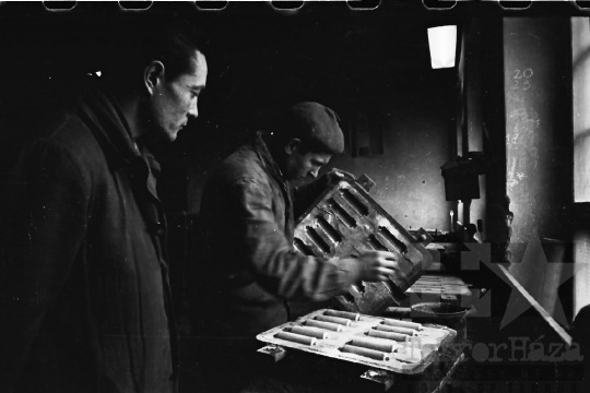 THM-BJ-01549 - Gépállomás-szerelőműhely Gyönkön az 1960-as években 