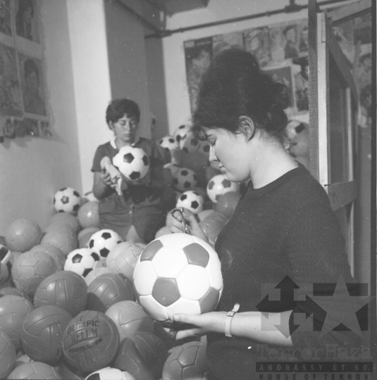 THM-BJ-01582 - Simontornyai Bőrgyár az 1960-as években 