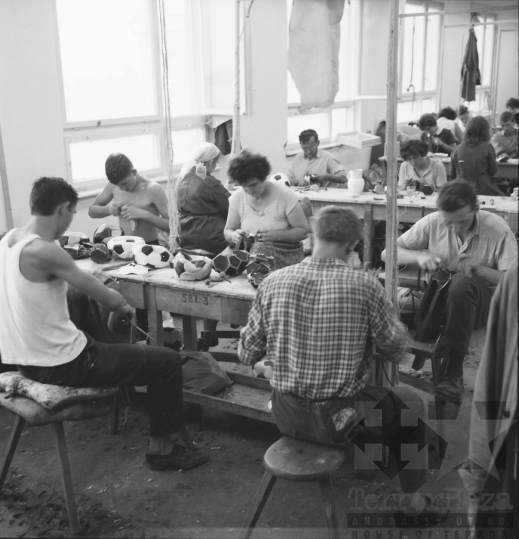 THM-BJ-01584 - Simontornyai Bőrgyár az 1960-as években 