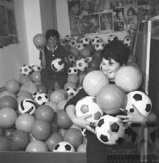 THM-BJ-01586 - Simontornyai Bőrgyár az 1960-as években 