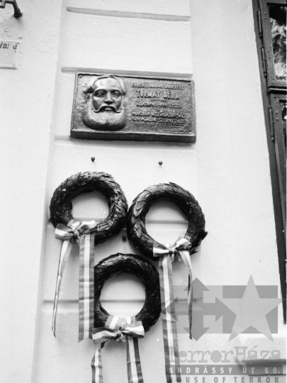 THM-BJ-02137 - Tormay Béla-emléktábla avatása Szekszárdon az 1980-as években