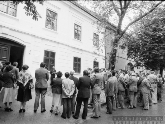 THM-BJ-02141 - Tormay Béla-emléktábla avatása Szekszárdon az 1980-as években