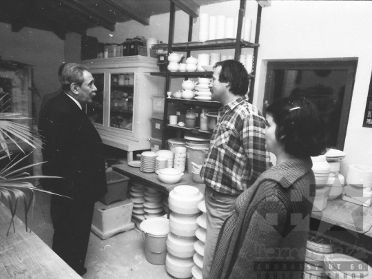 THM-BJ-02190 - Aczél György látogatása Szekszárdon az 1980-as éveken