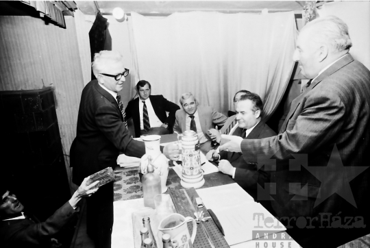 THM-BJ-02280 - Várongi Petőfi Mezőgazdasági Termelőszövetkezet zárszámadó közgyűlése az 1980-as években 