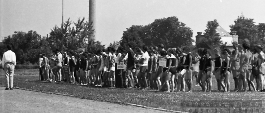 THM-BJ-02449 - Tömegsport rendezvény Szekszárdon az 1960-as években