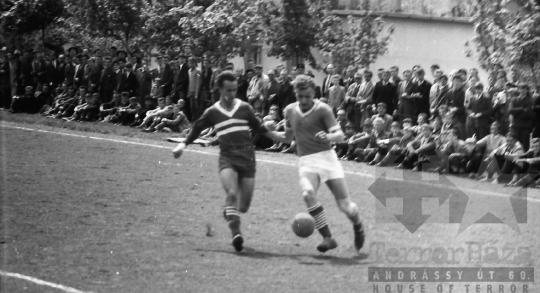 THM-BJ-02559 - Szekszárdi Petőfi SK- Mázai Bányász futballmérkőzés Szekszárdon az 1960-as években